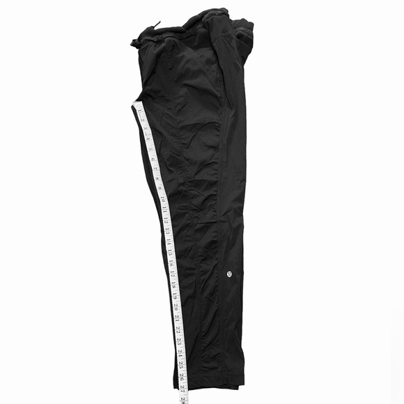 Lululemon Street to Studio Pant II Black (Unlined) Size 6 - Picture 4 of 4